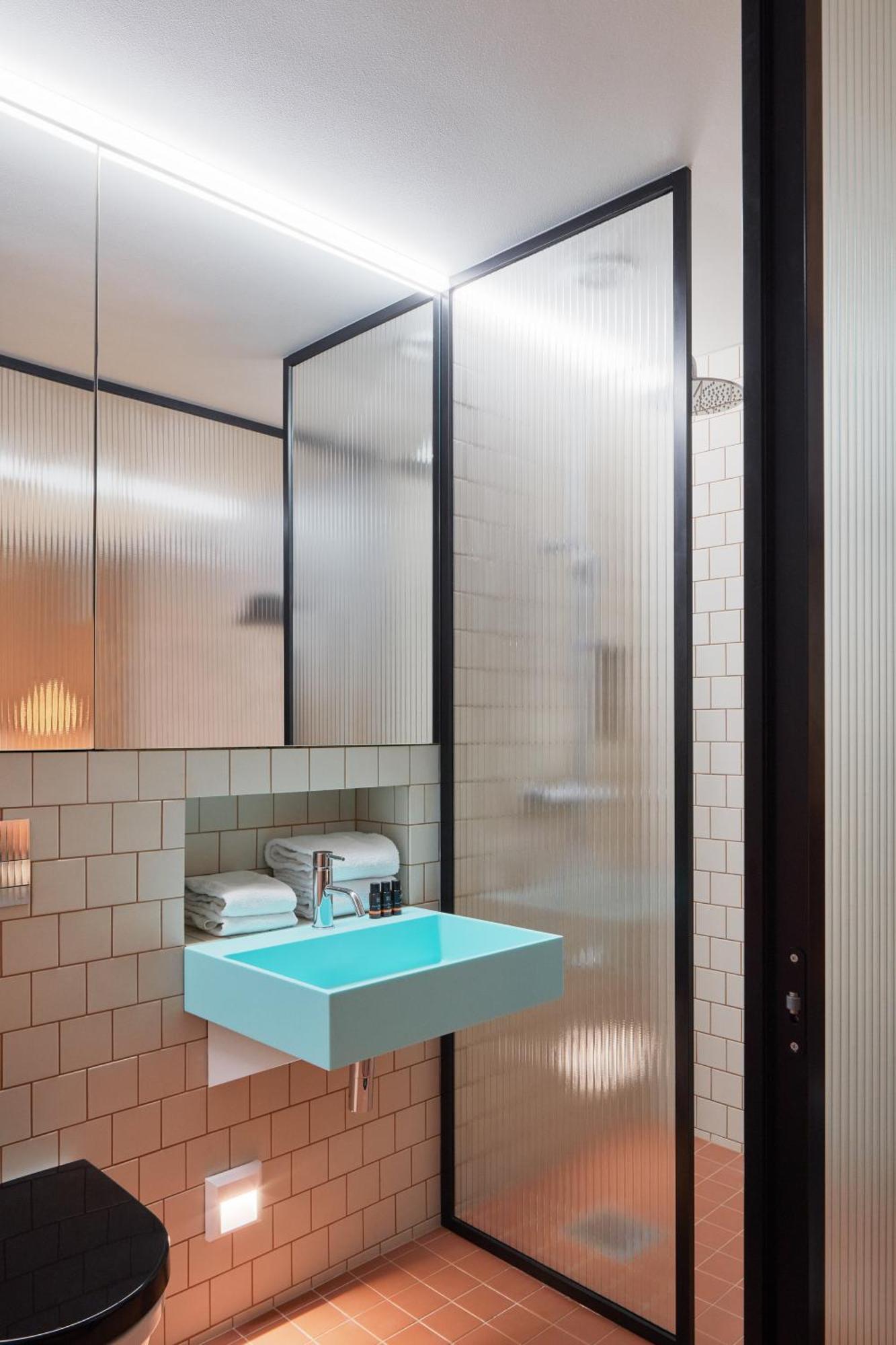 Zzz Dreamscape Hotel Стокхолм Екстериор снимка